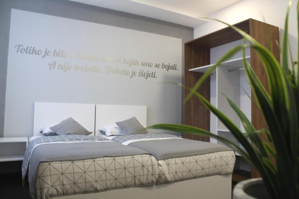 Motel Korzo Бихач Экстерьер фото